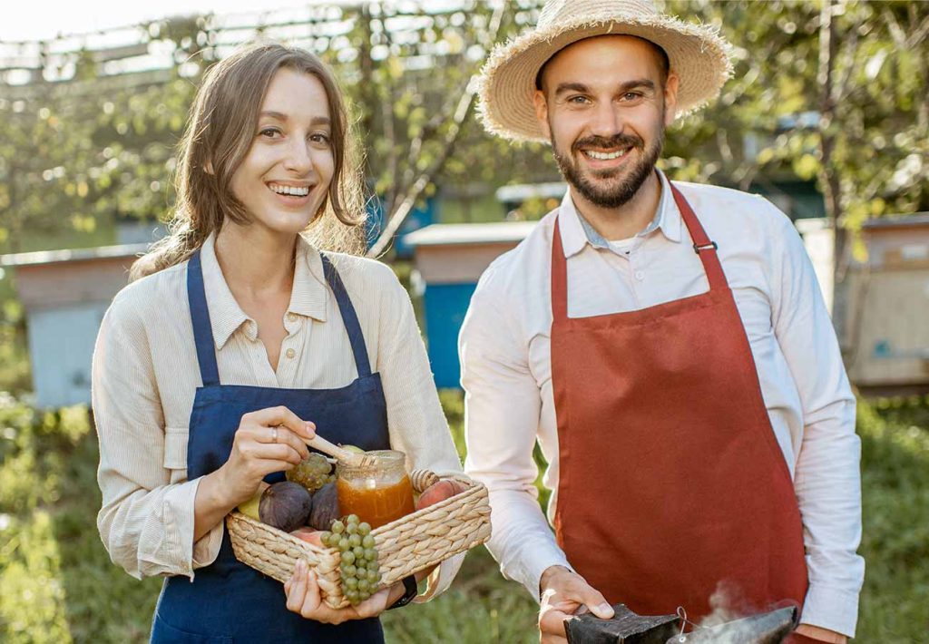 Bees – Honey Bees and Beekeeping Online Guide